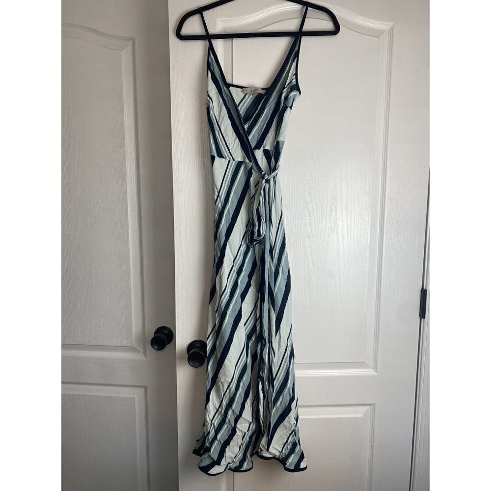 Loft Women's Wrap Midi/Maxi Dress Size 00 Petite Striped Blue White Rayon